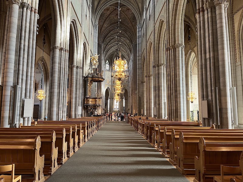 Cathédrale d'Uppsala – Domkyrkoplan, 753 10 Uppsala, Suède (photo 3)