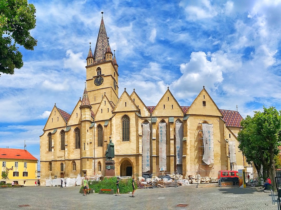 Cathédrale évangélique de Sibiu – Piața Huet, Sibiu, Roumanie (photo 1)