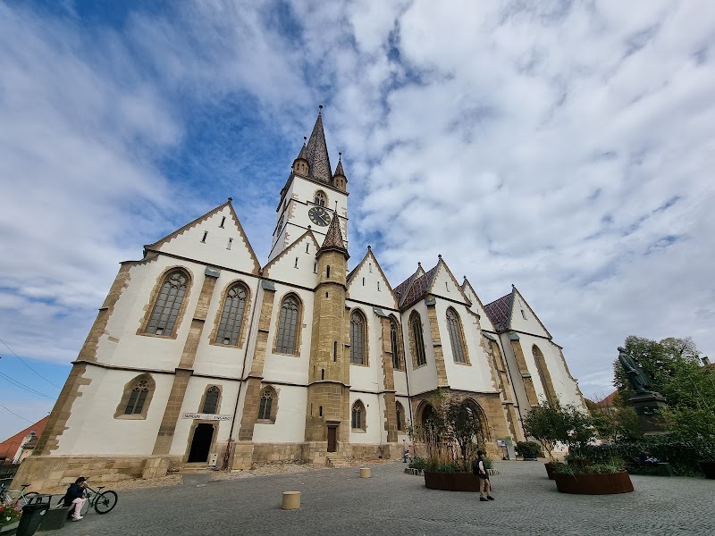 Cathédrale évangélique de Sibiu – Piața Huet, Sibiu, Roumanie (photo 2)