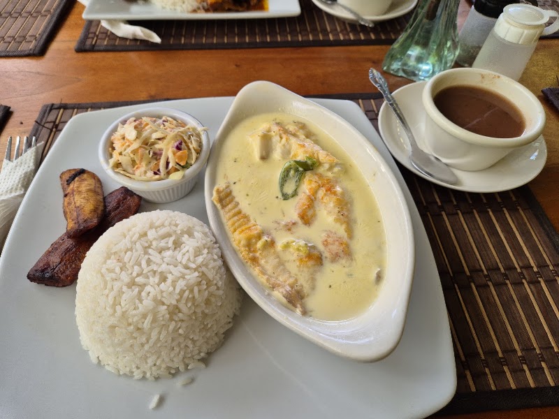 Cenaida's Belizean Food – 5W5H+4MW, San Ignacio, Belize (photo 3)