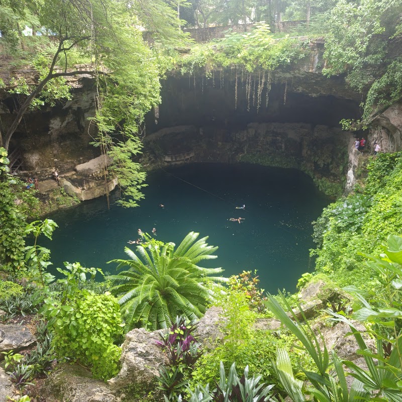Cenote Zací – Calle 36, Valladolid, Yucatán, Mexique (photo 1)