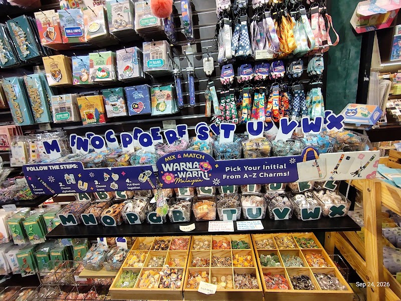 Central Market – Kuala Lumpur City Centre, 50050 Kuala Lumpur, Federal Territory of Kuala Lumpur, Malaysia (photo 2)