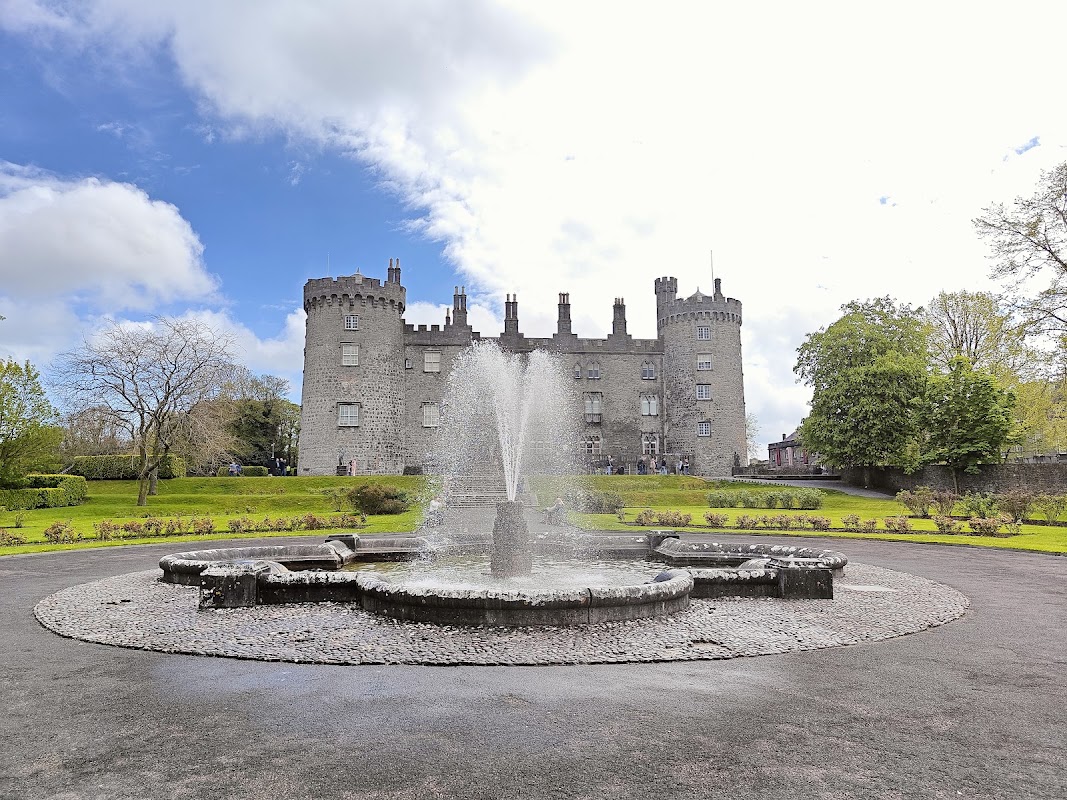 Château de Kilkenny – The Parade, Kilkenny, Irlande (photo 1)