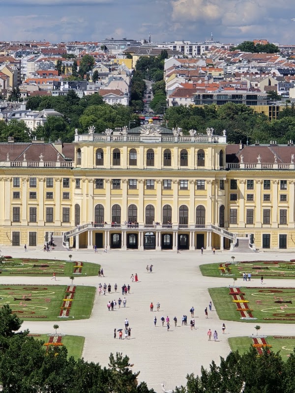 Château de Schönbrunn et marché de Noël – Schönbrunner Schloßstraße 47, 1130 Wien, Autriche (photo 1)