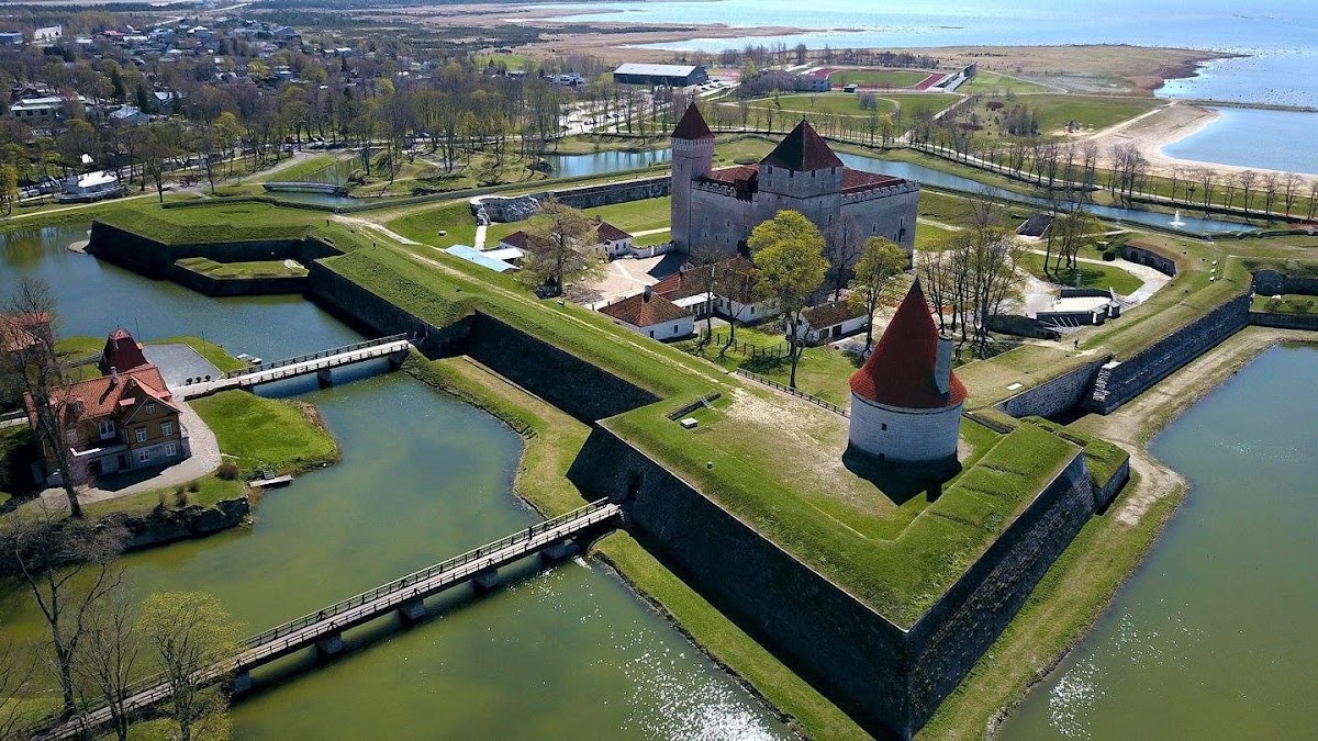Château épiscopal de Kuressaare – Lossihoov 1, Kuressaare, Estonie (photo 1)