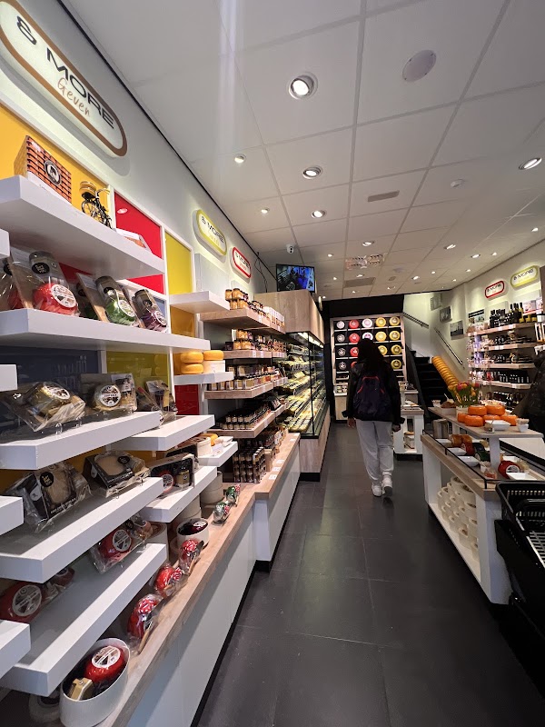 Cheese & More by Henri Willig – Plaats 1, 2513 AD Den Haag, Pays-Bas (photo 2)