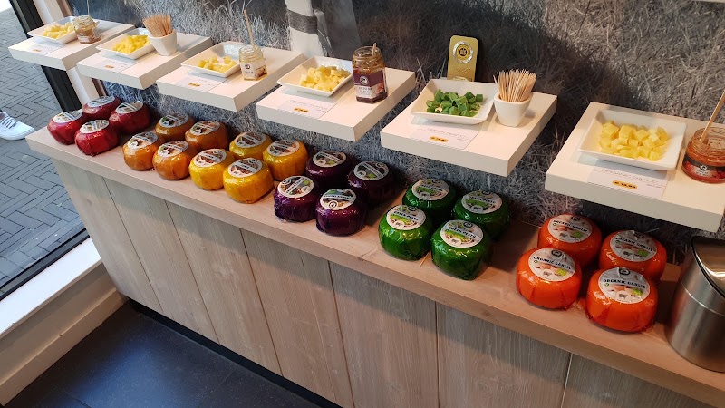 Cheese & More by Henri Willig – Plaats 1, 2513 AD Den Haag, Pays-Bas (photo 3)