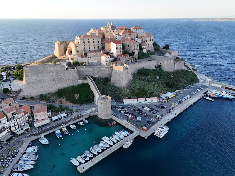 La citadelle de Calvi – Carrughju agneseq, 20260 Calvi, France (photo 2)