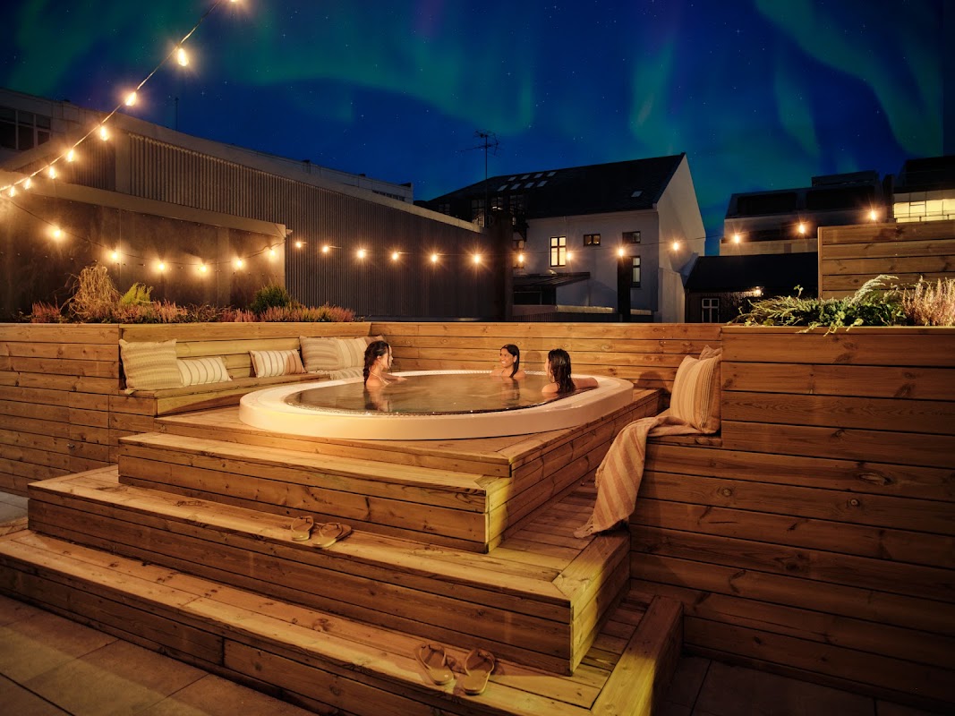 CityHub Reykjavik – Hverfisgata 46, 101 Reykjavik, Islande (photo 1)