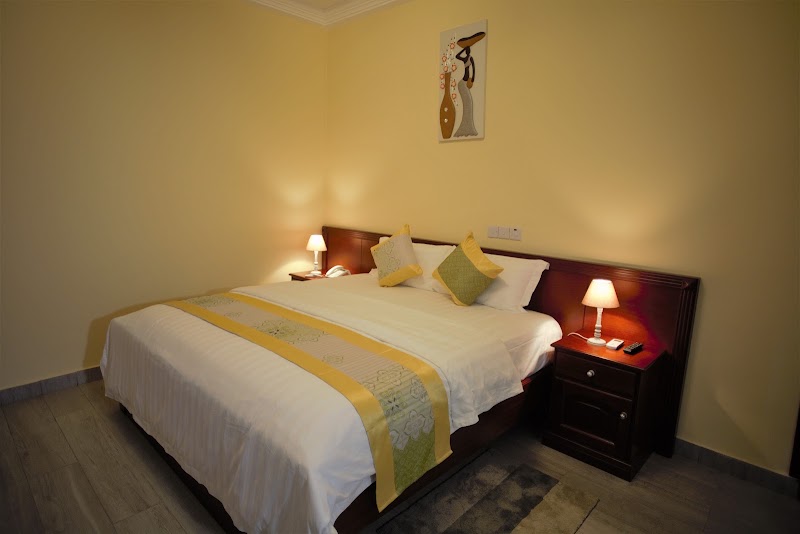 Cocktail and Dreams Hotel – Naijoe Street, Teshie (La), Accra, Ghana (photo 2)