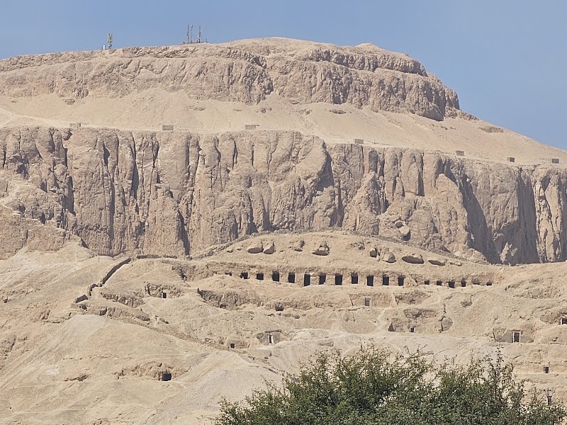 Colosses de Memnon – Colosses de Memnon, Louxor, Égypte (photo 2)