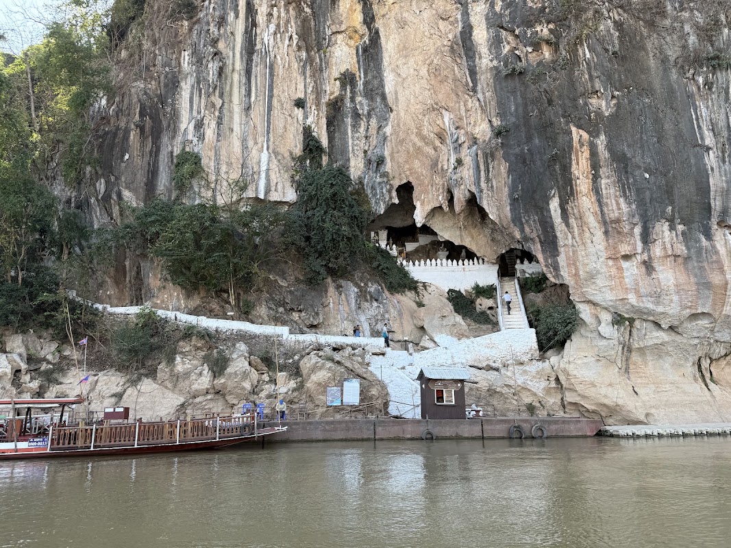 Croisière sur le Mékong, grottes de Pak Ou – Grottes de Pak Ou, Laos (photo 1)