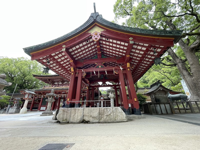 Dazaifu : sanctuaire Tenmangu, musée national et déjeuner – 4-chōme-7-1 Saifu, Dazaifu, Fukuoka 818-0117, Japan (photo 2)