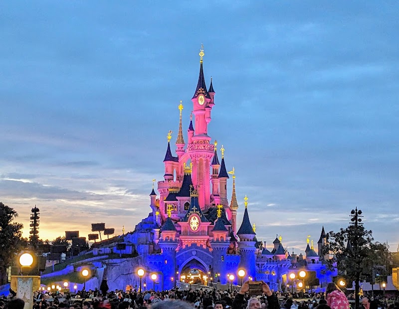 Disneyland Paris, une journée de Noël au Parc Disneyland – Bd de Parc, 77700 Coupvray, France (photo 2)