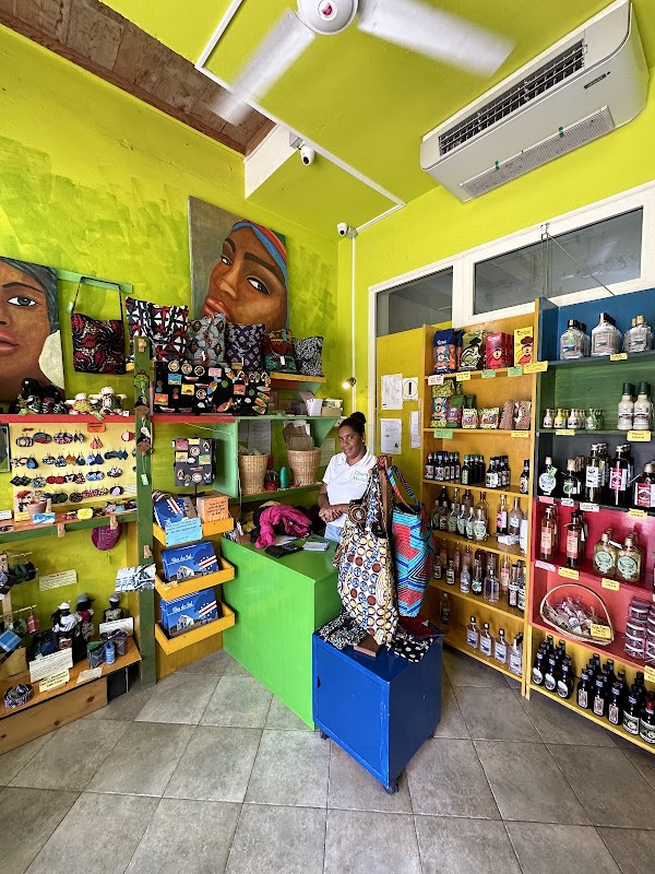 Djunta Mô Art, boutique d'artisanat – Santa Maria, Cabo Verde (photo 2)