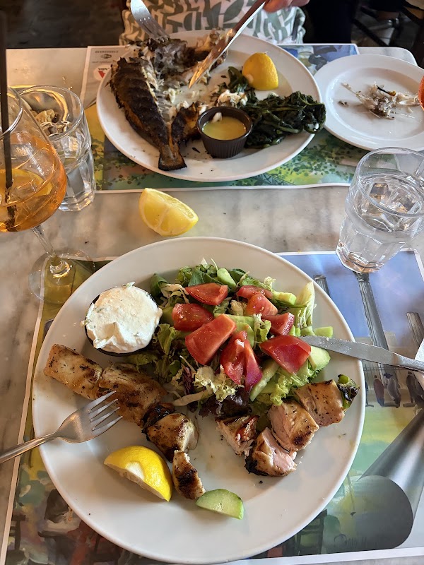 Efcharis Restaurant – Adrianou 49A, 105 55 Athènes (photo 3)