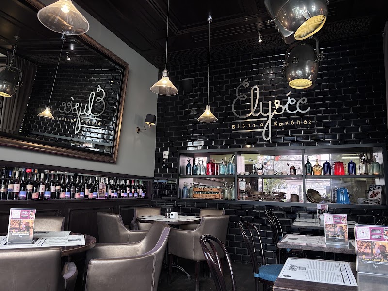 Elysée Bistro et Kávéház – Kossuth Lajos tér 13-15, 1055 Budapest, Hongrie (photo 2)