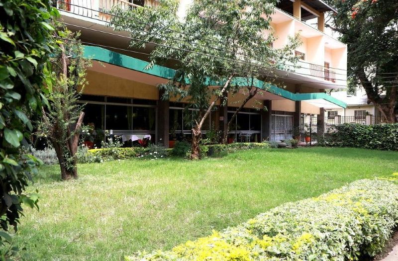 Equator Hotel – Boma Road, près de la tour de l'Horloge, Arusha, Tanzanie (photo 1)