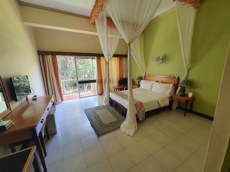 Equator Hotel – Boma Road, près de la tour de l'Horloge, Arusha, Tanzanie (photo 2)