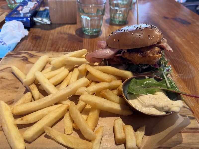 Fat Dog Cafe & Bar – 1161 Arawa Street, Rotorua, Nouvelle-Zélande (photo 3)