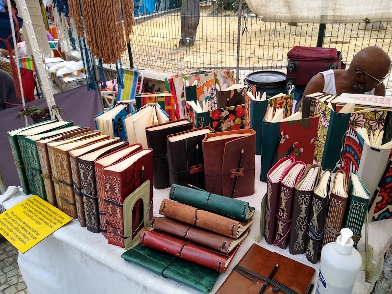 Feira Hippie d'Ipanema – Praça General Osório - Ipanema, Rio de Janeiro - RJ, 22410-020, Brasil (photo 3)