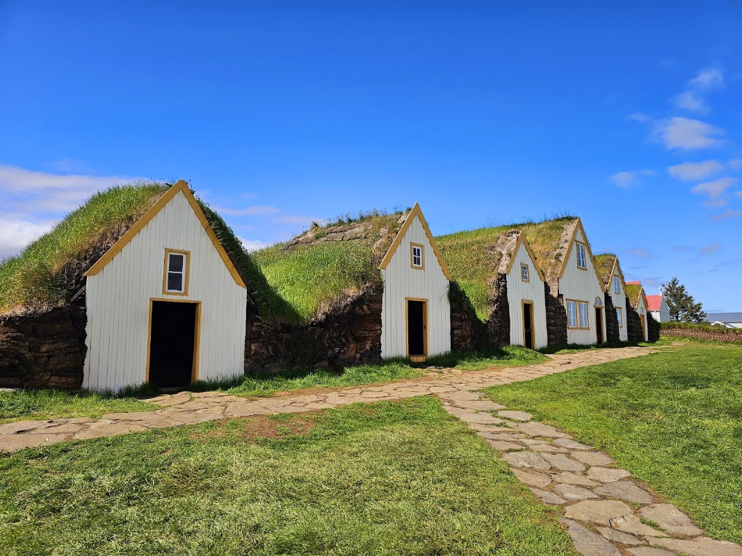 Ferme en tourbe de Glaumbær – 561 Glaumbær, Islande (photo 1)
