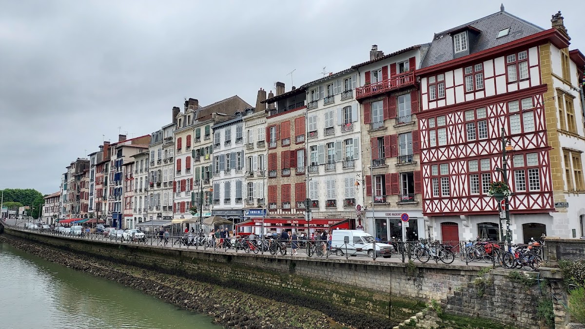 Fêtes du vendredi sur les quais de la Nive – Quais de la Nive, 64100 Bayonne, France (photo 1)