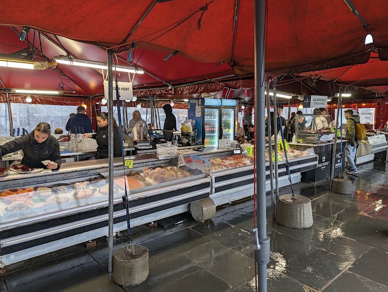 Fisketorget, marché aux poissons – Torget, 5014 Bergen, Norvège (photo 2)