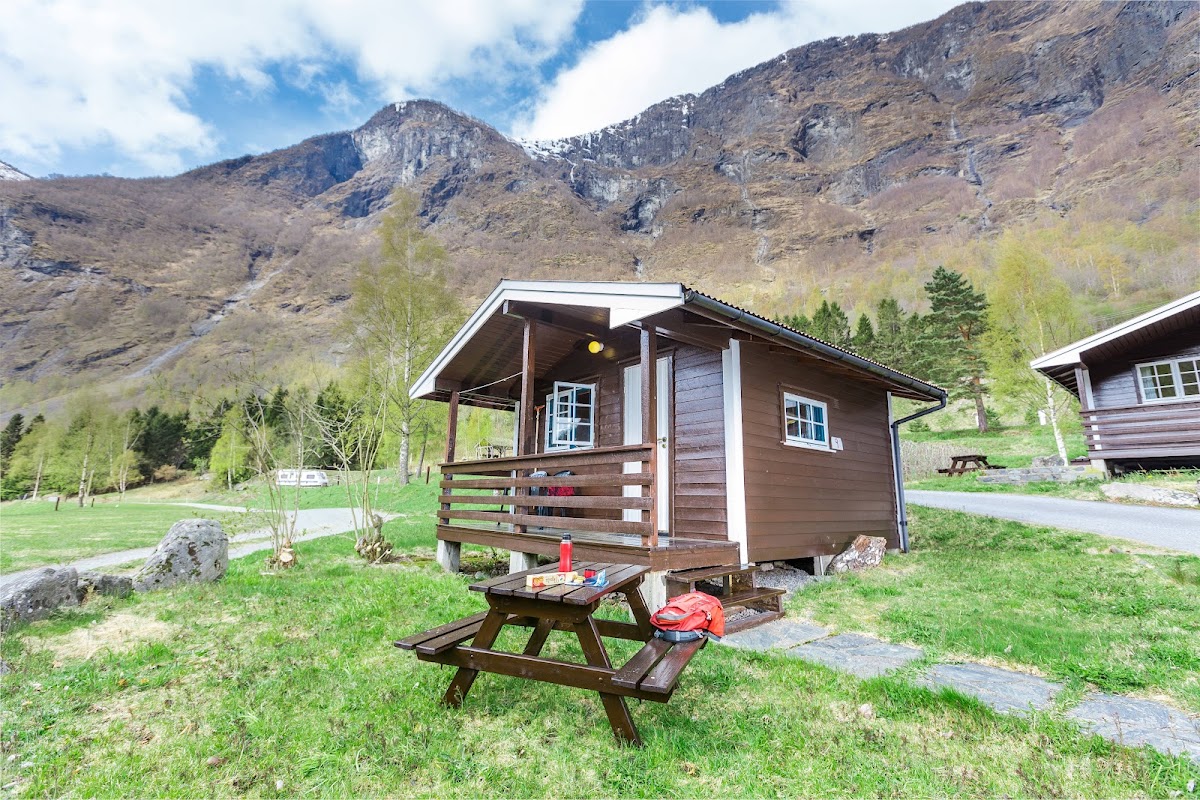 Flåm Hostel & Cabins – Nedre Brekkevegen 12, Flåm, Norvège (photo 1)