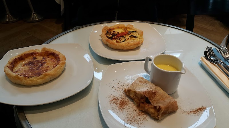Gran Café Motta – Limmatquai 66, 8001 Zurich (photo 2)