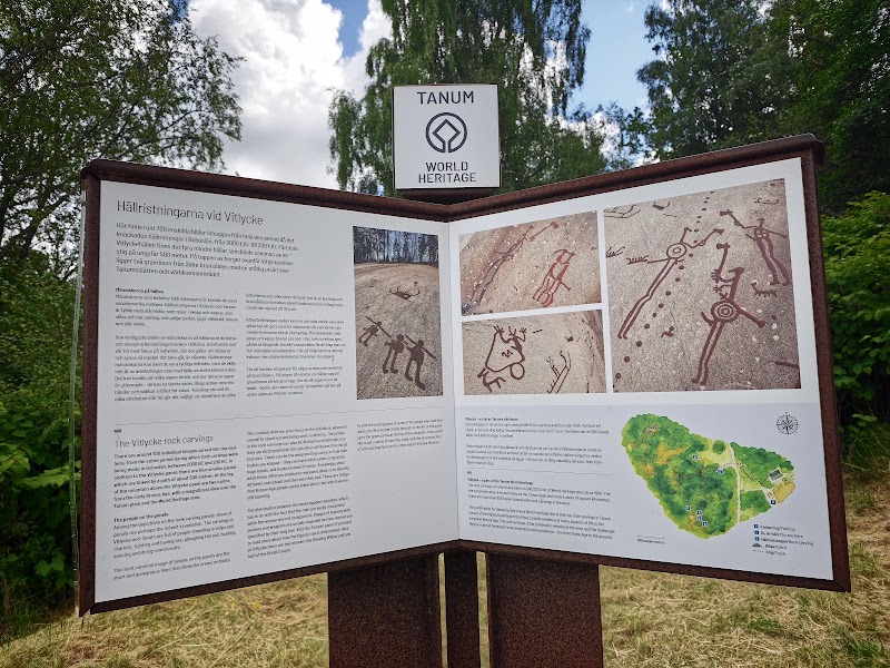 Gravures rupestres de Vitlycke (Tanum, UNESCO) – Kvillevägen, 457 93 Tanumshede, Suède (photo 3)
