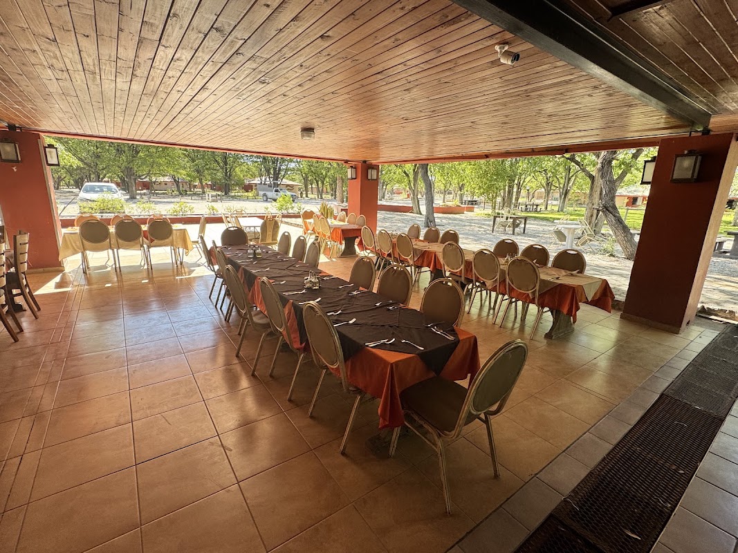 Halali Camp Restaurant – XF7C+V82 Etosha National Park, Halali, Namibie (photo 1)