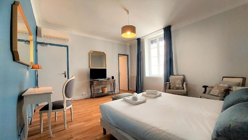 Hôtel l'Amphithéâtre – 4 Rue Des Arenes, Nîmes (photo 3)
