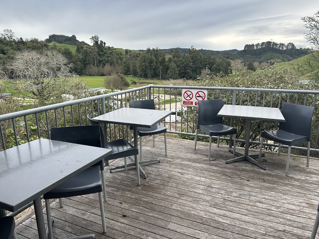 Huhu Cafe – 10 Waitomo Caves Road, Waitomo, Nouvelle-Zélande (photo 1)
