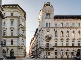 Ikonik Parlament – Kálmán Imre u. 19, 1054 Budapest, Hongrie (photo 1)