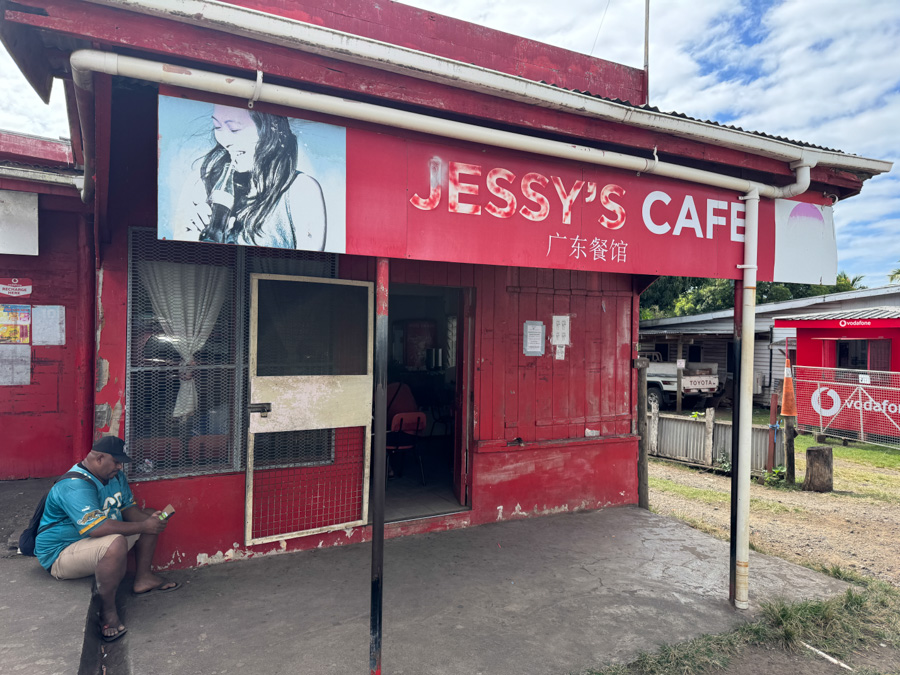 Jessy's Café – Waiyevo, Taveuni, Fidji (photo 1)