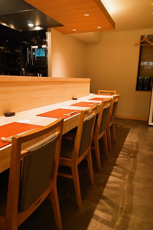 Kagurazaka Jin – Japan, 〒162-0825 Tokyo, Shinjuku City, Kagurazaka, 4-chōme−2 世喜ビル D号室 (photo 1)