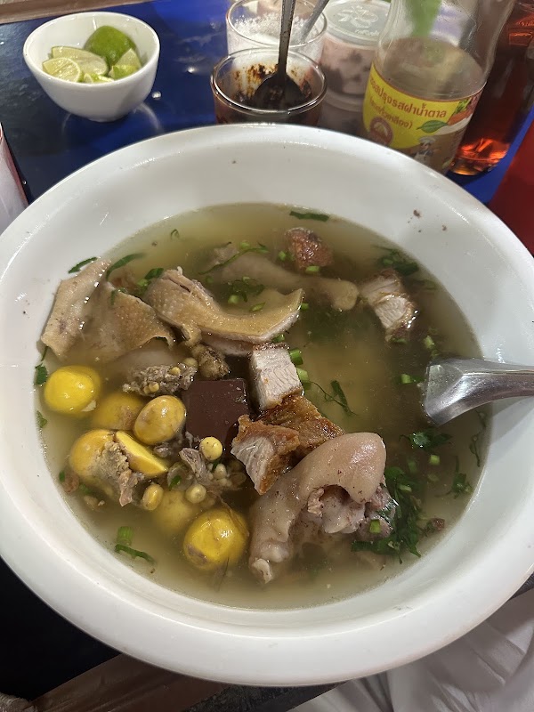 Khao Piak Simuang – Samsenthai Road, Vientiane, Laos (photo 3)