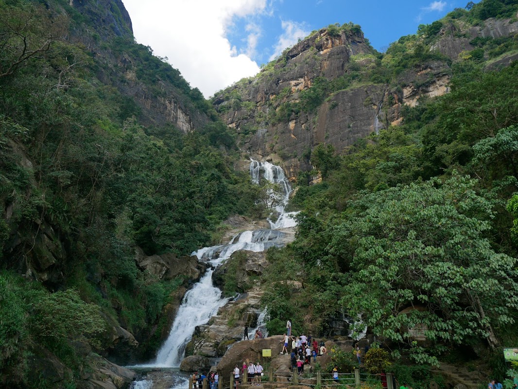 La cascade de Kuda Ravana – Ella, Sri Lanka (photo 1)