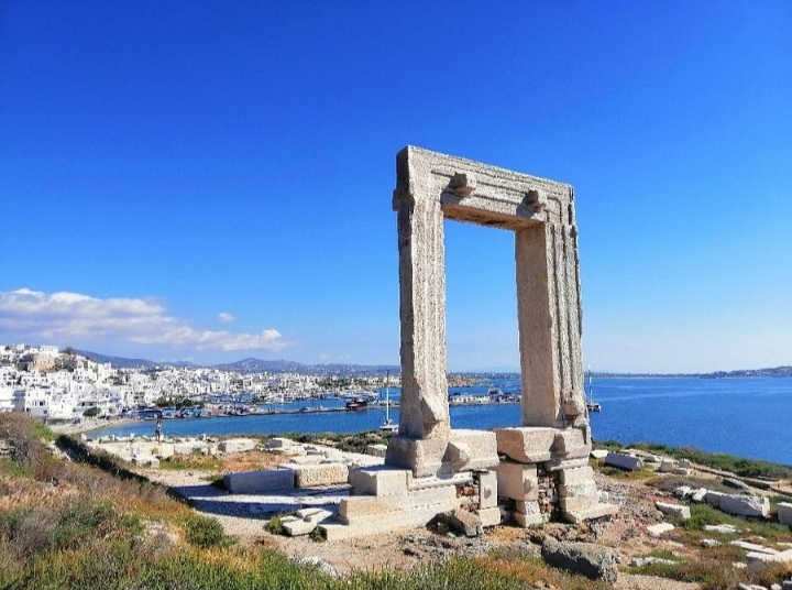 La Portara – Portara, îlot d'Apollon, Chora, Naxos, Grèce (photo 1)