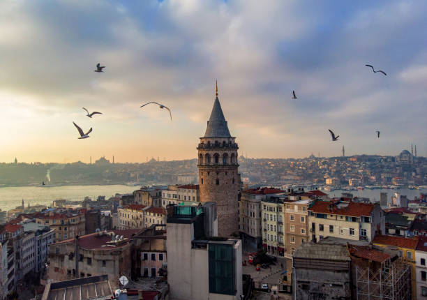La tour de Galata et les ruelles de Karaköy – Bereketzade, Galata Kulesi, Beyoğlu, Istanbul (photo 3)