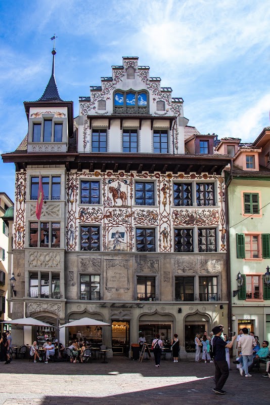 La vieille ville de Lucerne – Kornmarkt, 6004 Lucerne (photo 1)