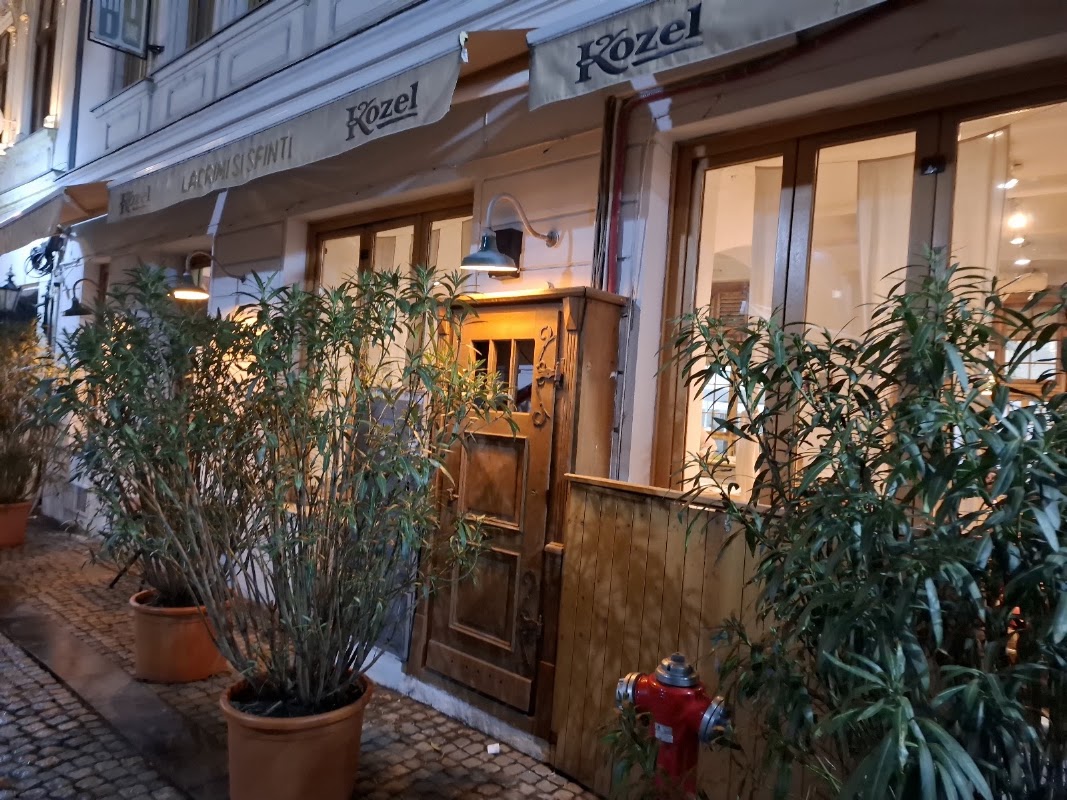 Lacrimi și Sfinți – Strada Șepcari 16, 030167 București, Roumanie (photo 1)