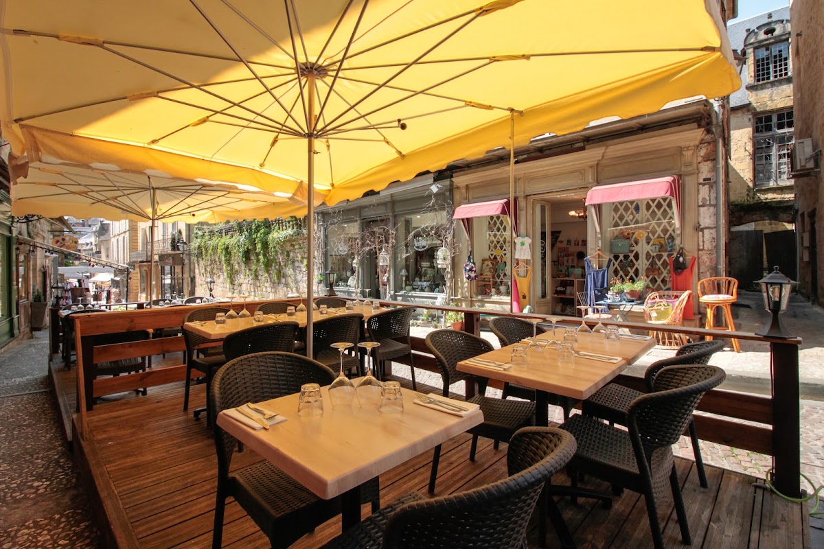 L'Adresse – 12 Rue Fénelon, 24200 Sarlat-la-Canéda, France (photo 1)