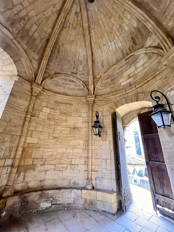 Lanterne des morts de Sarlat – 24200 Sarlat-la-Canéda, France (photo 3)