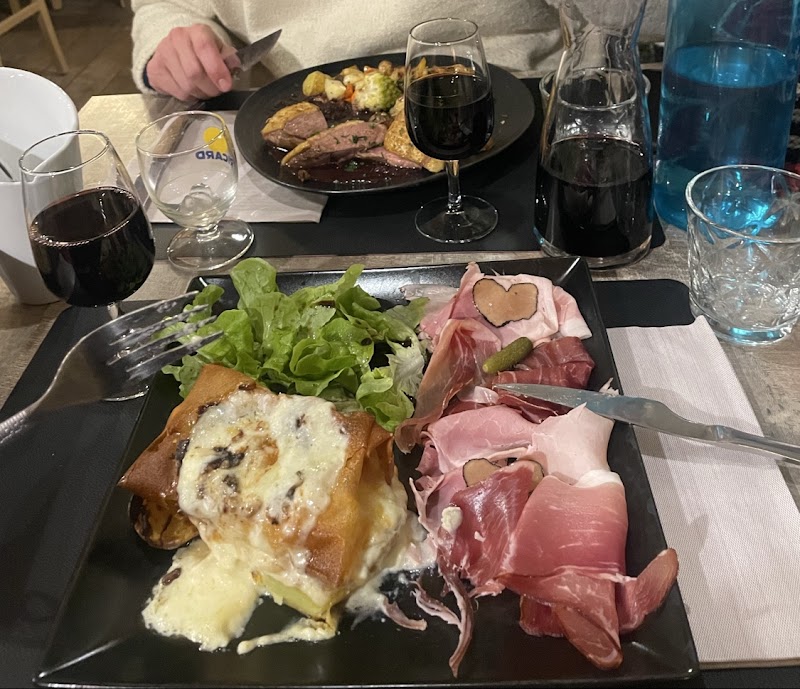 Le Chic Mama – Terrasses du Miravidi, Le Charvet, Arc 1800, 73700 Les Arcs, France (photo 3)