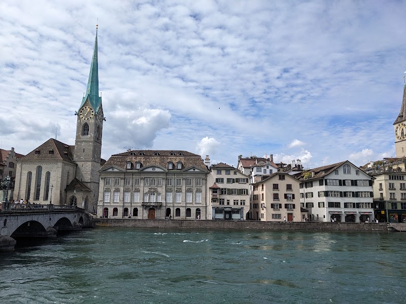 Le Grossmünster – Grossmünsterplatz, 8001 Zurich (photo 2)