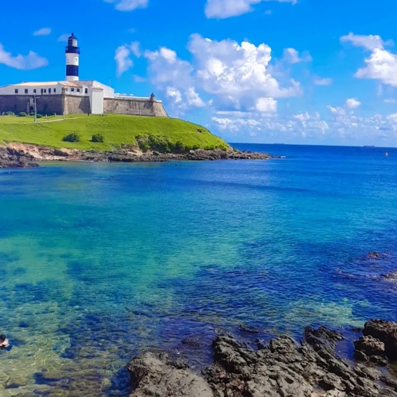 Le phare de la Barra au coucher du soleil – Farol da Barra - Barra, Salvador - Bahia, Brésil (photo 1)