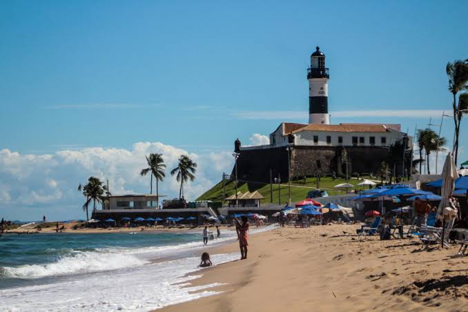 Le phare de la Barra au coucher du soleil – Farol da Barra - Barra, Salvador - Bahia, Brésil (photo 3)