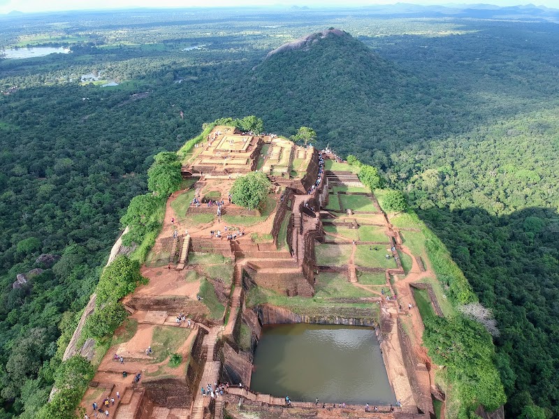 Le rocher du Lion de Sigiriya – Sigiriya, Sri Lanka (photo 2)
